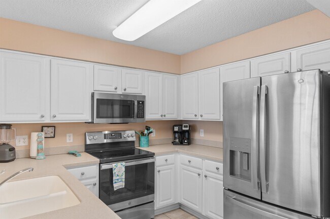 Building Photo - 1003 S Ocean Blvd