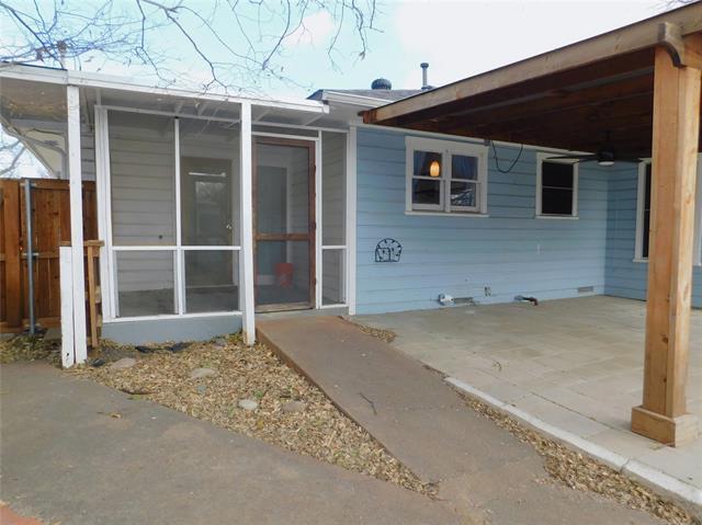 Building Photo - 817 Emery St