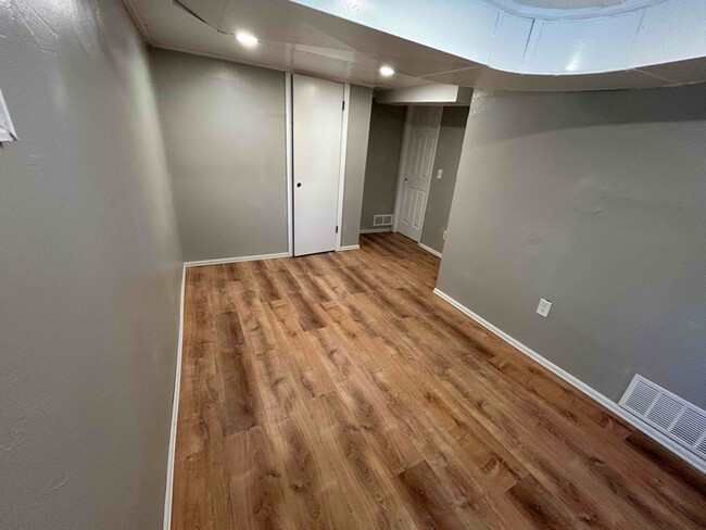 Building Photo - 2019 W Cucharras St