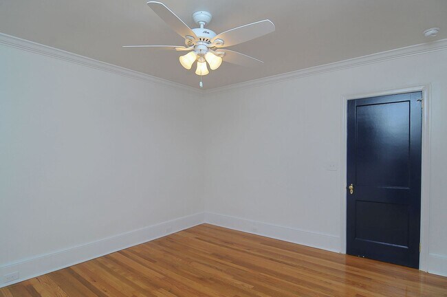 Building Photo - Beautiful 3 bedroom/2 bath house in highly desirable Shandon location! Available June 2026!