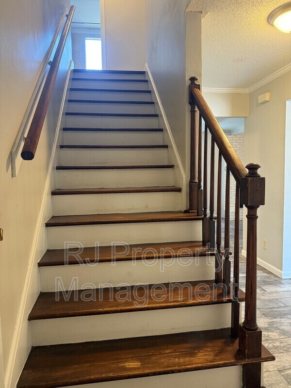 Building Photo - 3086 Estes St