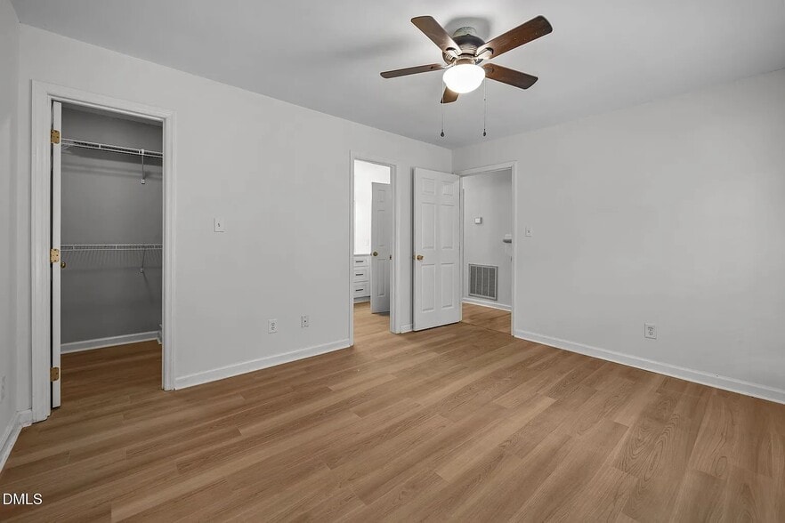 Bedroom - 1033 Oak Lake Ct