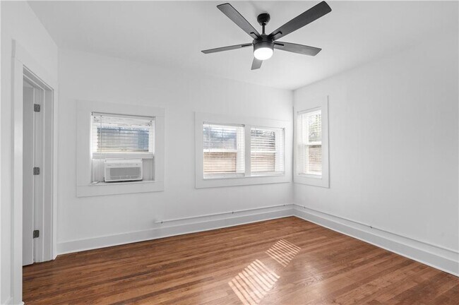 Building Photo - 1338 McLendon Ave NE