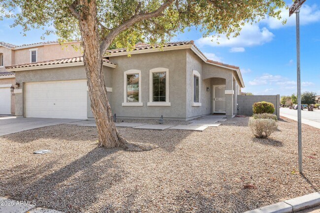 Building Photo - 45445 Gavilan Dr