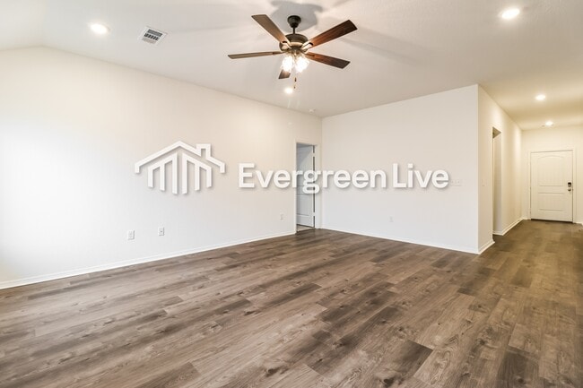 Building Photo - 154 Meadow Dr