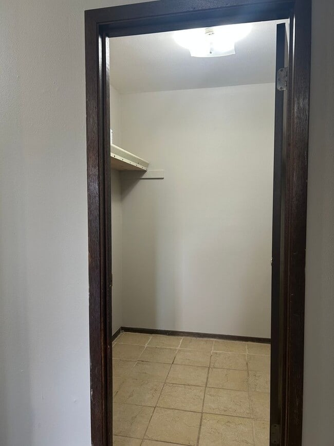 Building Photo - 4008 89th St