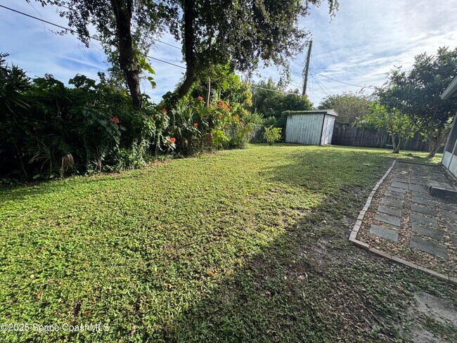 Building Photo - 14 Hardee Cir S