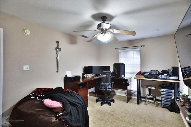 Building Photo - 5434 Willow View Rd