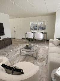 Park Shore Commons Living Room - Park Shore Commons