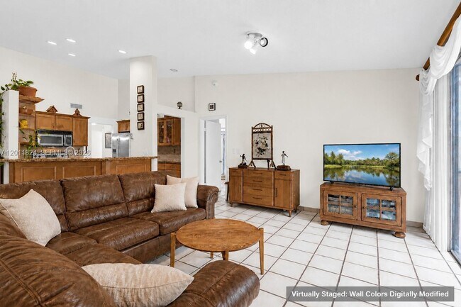 Building Photo - 3761 Alcantara Ave