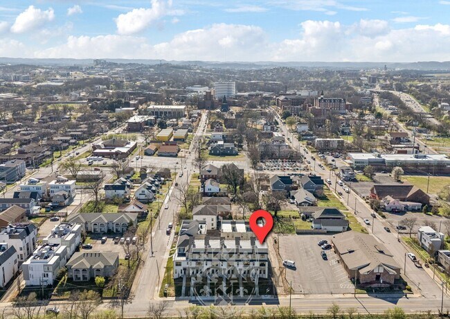 Building Photo - 1019 12th Ave N