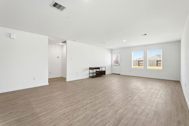 Building Photo - 6639 Orange Daylily Ln