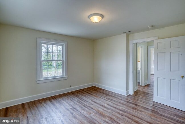 Building Photo - 1031 S Dupont Blvd