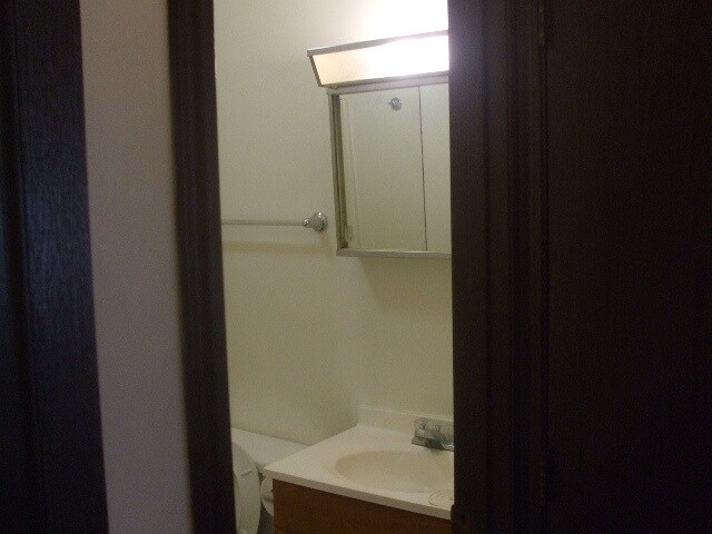 Building Photo - 1108 Melick Ave