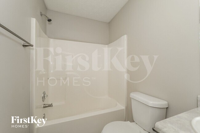 Building Photo - 208 Pleasant Way