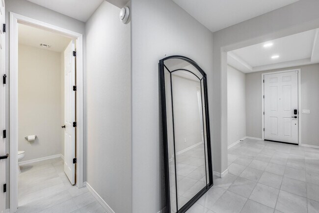 Building Photo - 7308 W Tombstone Trail