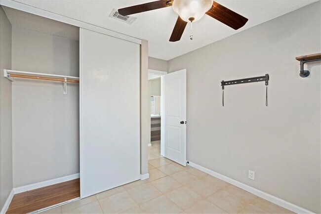 Building Photo - 1503 Mason Creek Blvd
