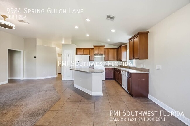 Building Photo - 9984 Spring Gulch Ln