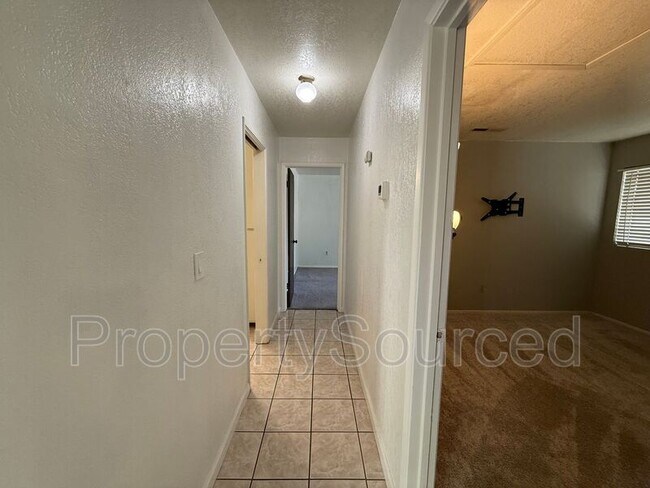 Building Photo - 700 McCoy Ct