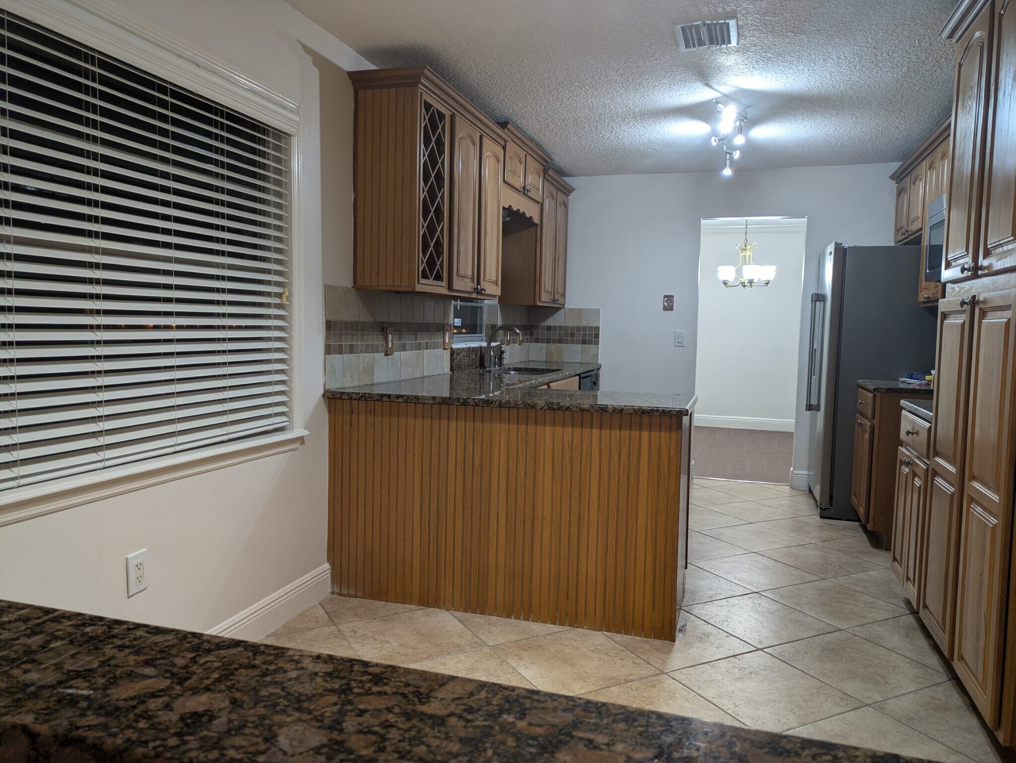 Building Photo - 8021 Sandberry Blvd