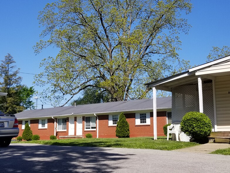 Building Photo - 10522 Old Taylorsville Rd