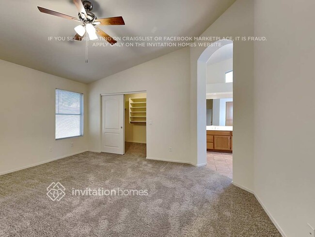 Building Photo - 9726 W Tonopah Dr