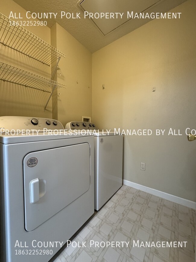 Building Photo - Cozy 1-Bedroom Condo in Prime Orlando Loca...