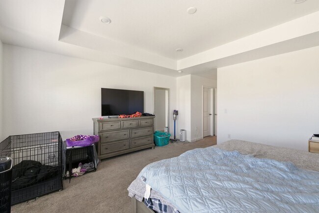 Building Photo - Modern 3-Bed 2.5-Bath Home on Corner Lot i...