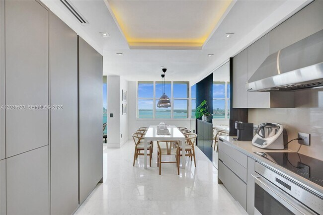 Building Photo - 800 Claughton Island Dr