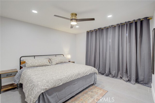 Building Photo - 16562 Regina Cir