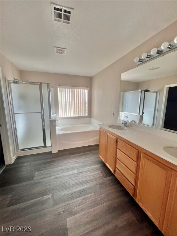 Building Photo - 11613 Grotta Azzurra Ave