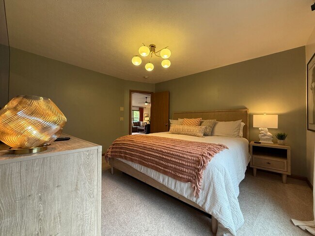 Building Photo - 9736 Flagstone Way