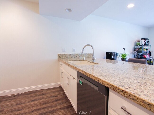 Building Photo - 835 Amigos Way
