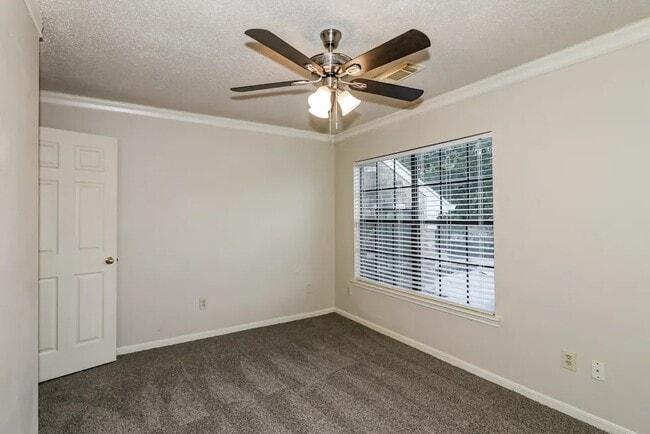 Building Photo - 22948 Benbury Dr