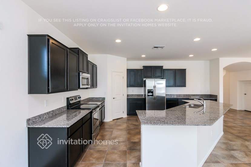 Building Photo - 1285 E Dragon Fly Rd