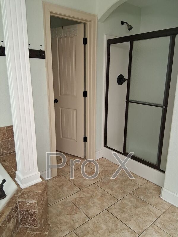 Building Photo - 3864 W Providence Dr