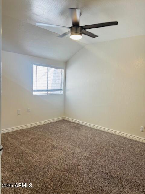 Building Photo - 1632 S River Dr