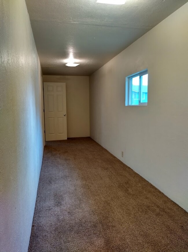 3961 Large Bonus Room - 3938 Partridge Ln NE
