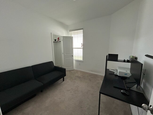 Building Photo - 17630 Chisel Plow Dr