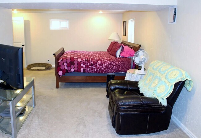 Building Photo - 5bed 4bath updated Ranch in Bear Valley