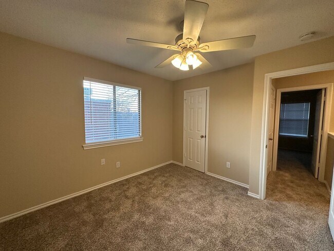 Building Photo - Coming Soon- Move in available 4/10/26