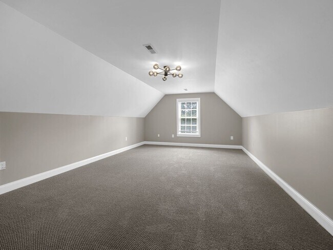 Building Photo - 708 Symmetry Ct