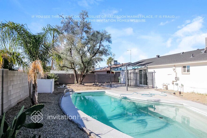 Building Photo - 3459 E Friess Dr