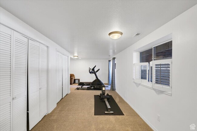 Building Photo - 243 Eastridge Ln