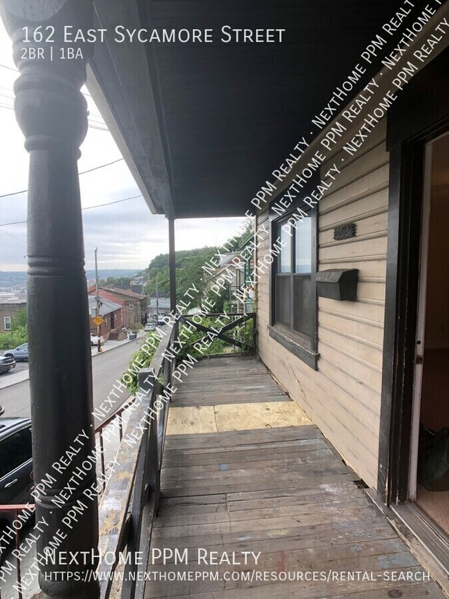 Building Photo - Mt Washington 2 Bedroom steps from Mon Inc...