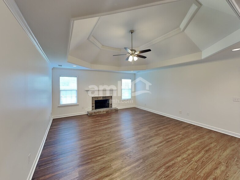 Building Photo - 3063 Romain Trail