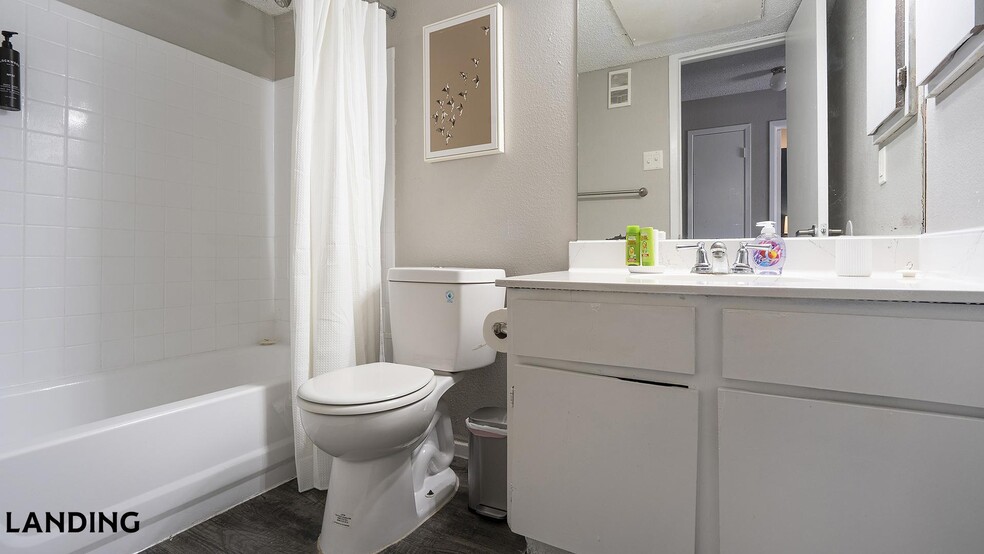 Building Photo - 130 Camino De Oro