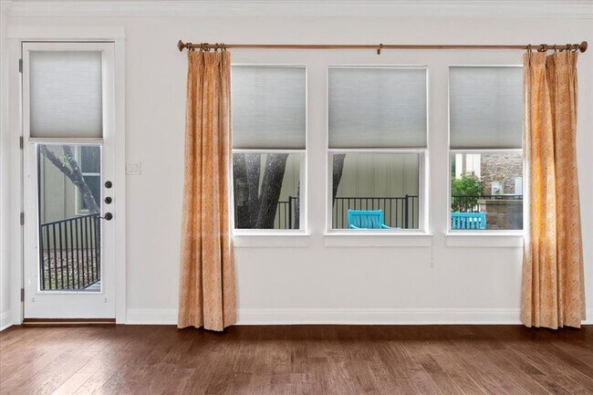 Building Photo - 14501 Falcon Head Blvd