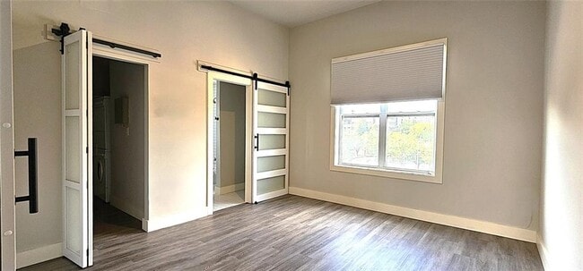 Building Photo - 502 Pryor St SW