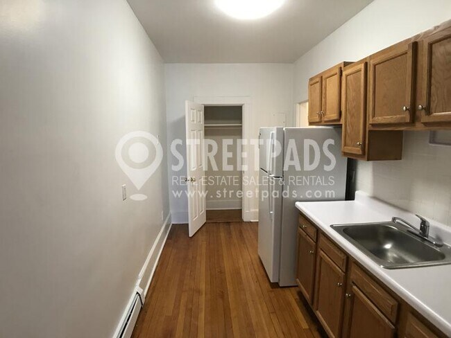 Building Photo - 2 bedroom in Brookline MA 02446